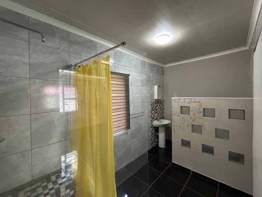 To Let 1 Bedroom Property for Rent in Vaalpark Free State